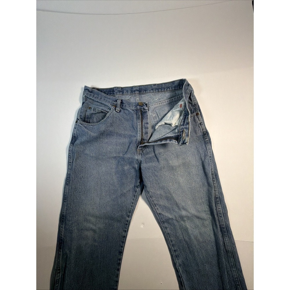 Wrangler Jeans Men's 34x29 Premium Quality Light Wash Straight Leg Workwear - Picture 3 of 14